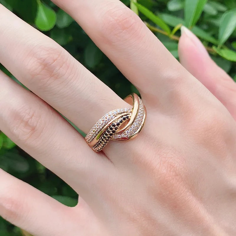 Elegant 18k Ring